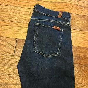 Women’s dark wash skinny jeans